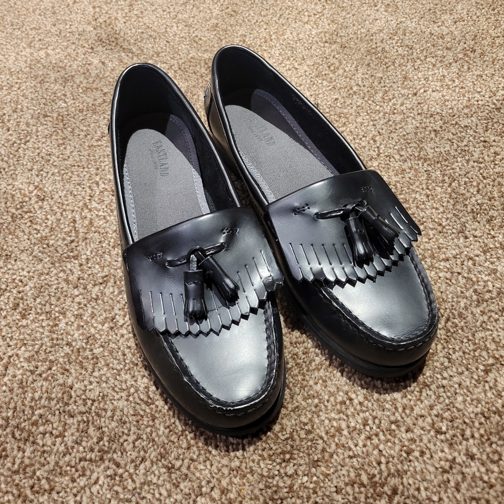 Eastland Laisee Women's Slip On Sz 8 BLACK COLOR